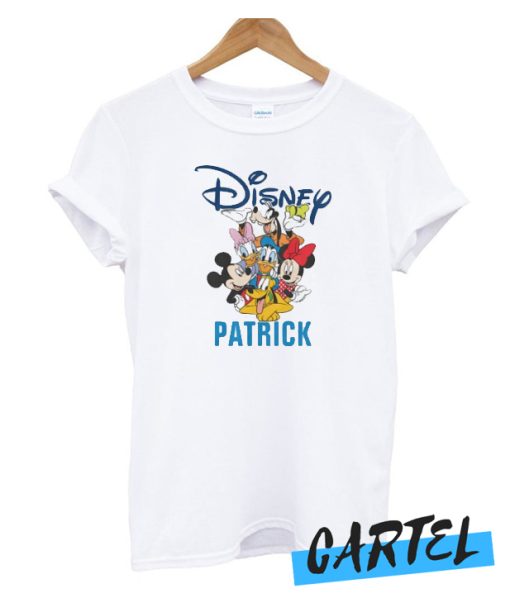 2 Sided Mickey & Friends - Family Vacation awesome T-Shirt
