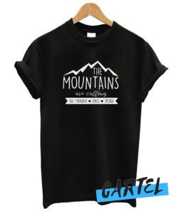 Disney The Mountains Are Calling - Space Mountain awesome T-Shirt