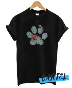 Dog paws cactus and flowers awesome T-Shirt