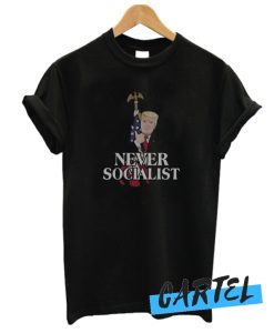 Donald Trump love the flag America Never Socialist awesome T-Shirt