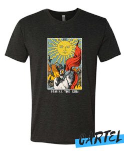PRAISE THE SUN TAROT CARD awesome T Shirt