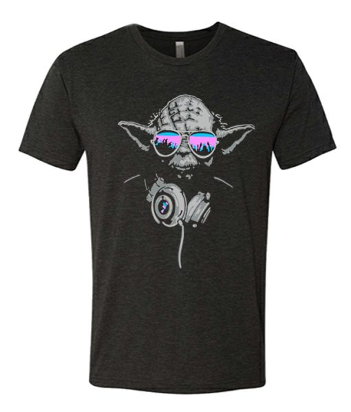New Yoda DJ Master awesome graphic T Shirt