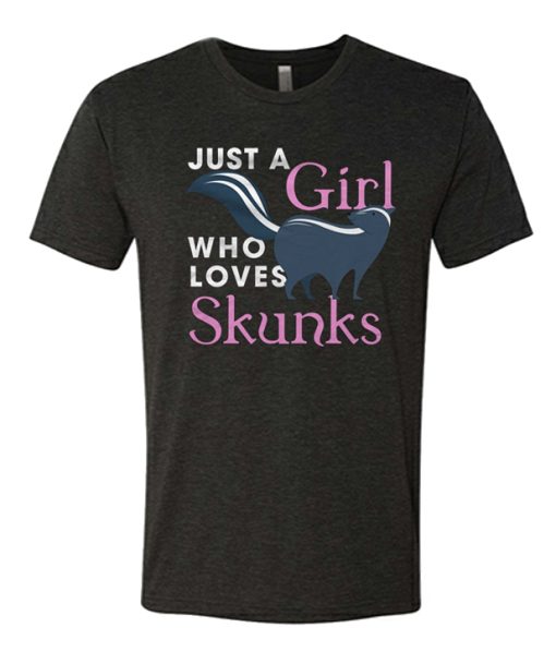Skunk Lover awesome T Shirt